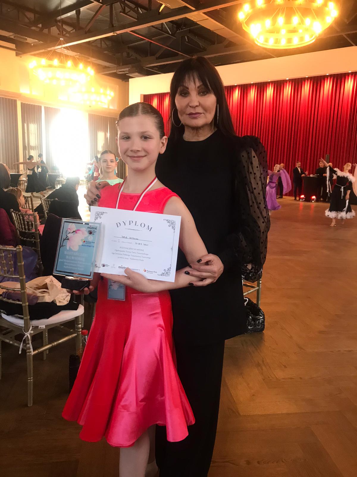 Sofia Hlyniuk zwyciężczynią w Ogólnopolskim Turnieju Tańca Towarzyskiego