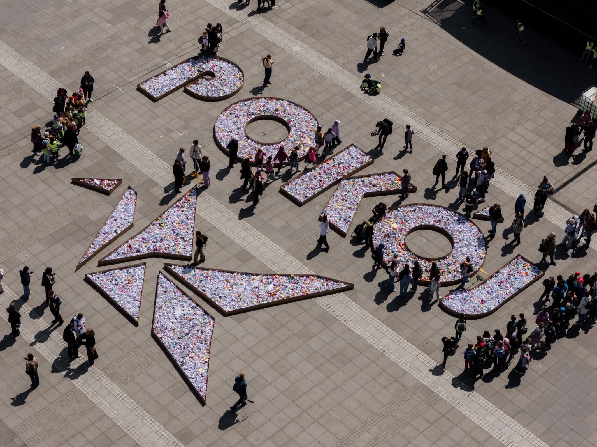 Udział w happeningu ,,Senbazuru – 80 000 Żurawi dla Pokoju”