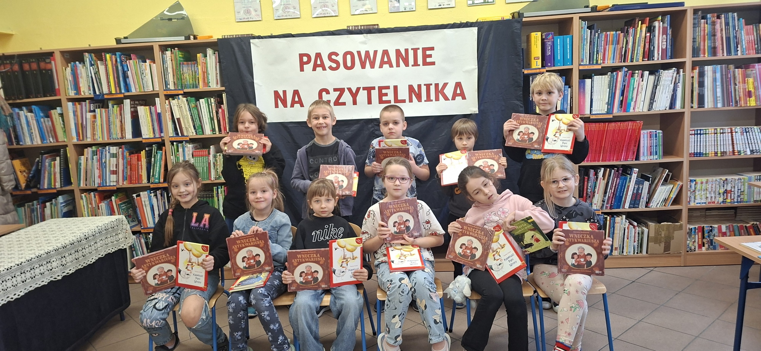 Pasowanie na czytelnika w 1a