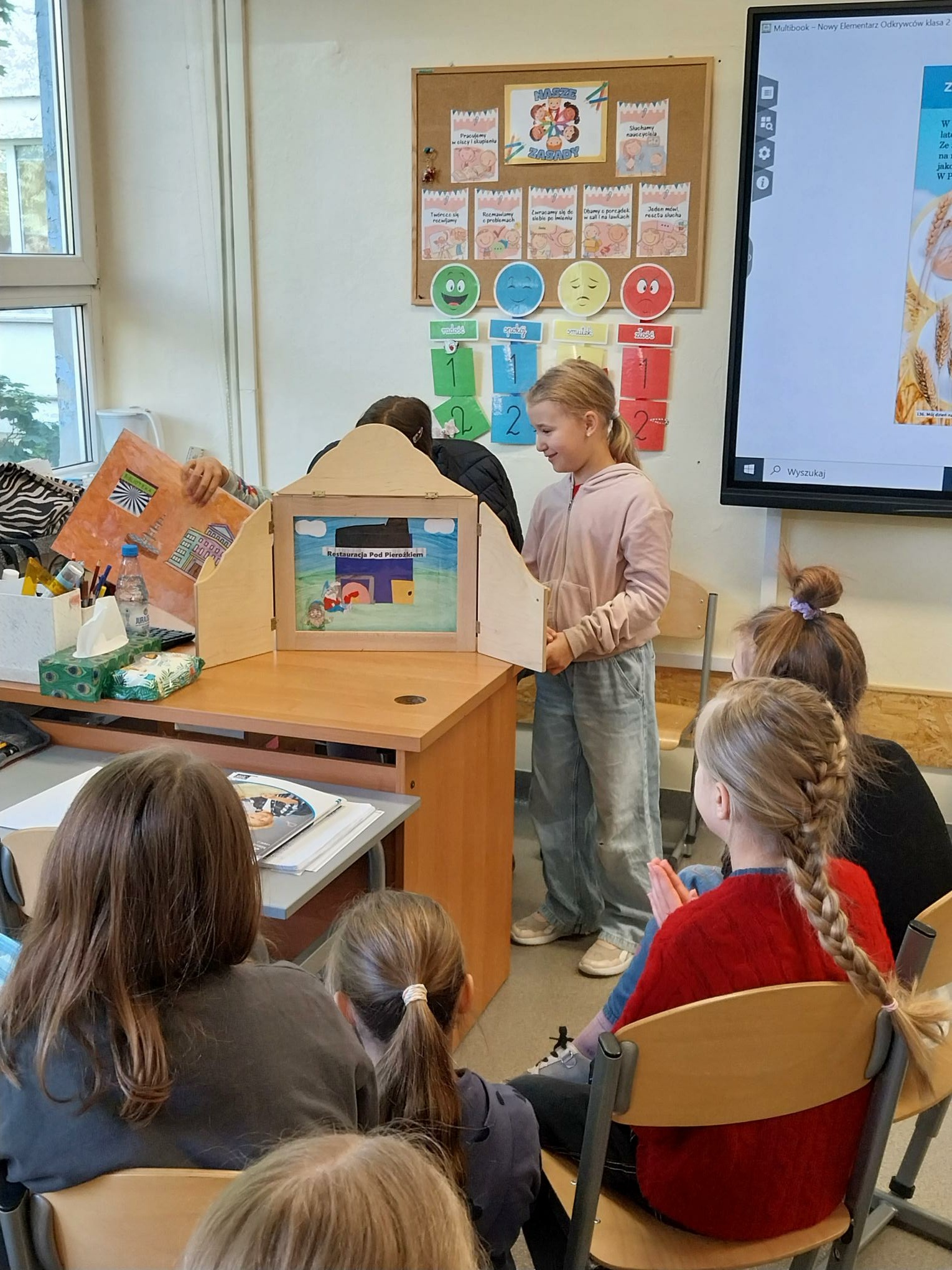 Kawiarenka Literacka w kl. 2b, czyli spotkanie z młodymi pisarkami i ilustratorkami