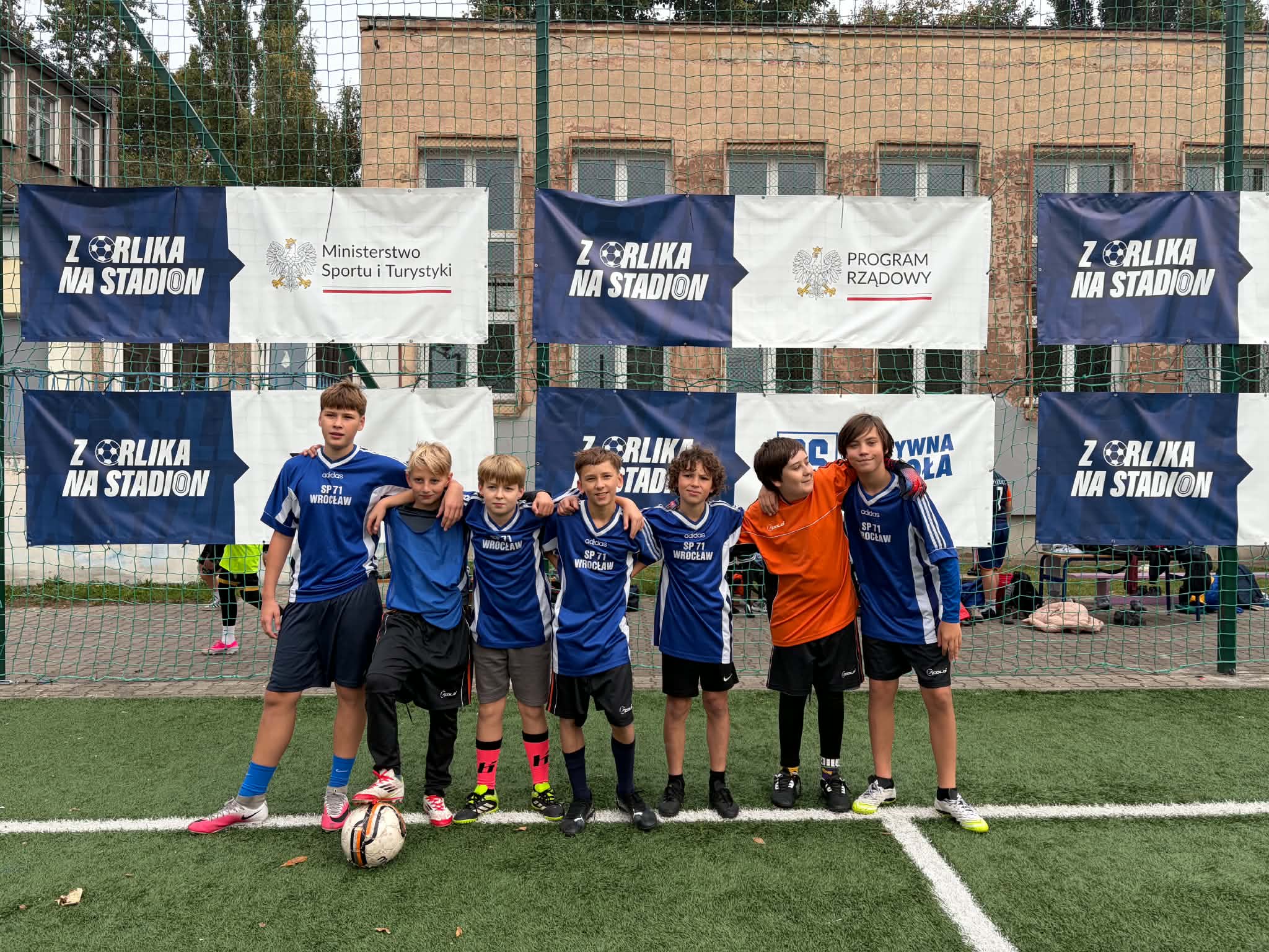 Z Orlika na Stadion – ogromny sukces naszej drużyny U13! 